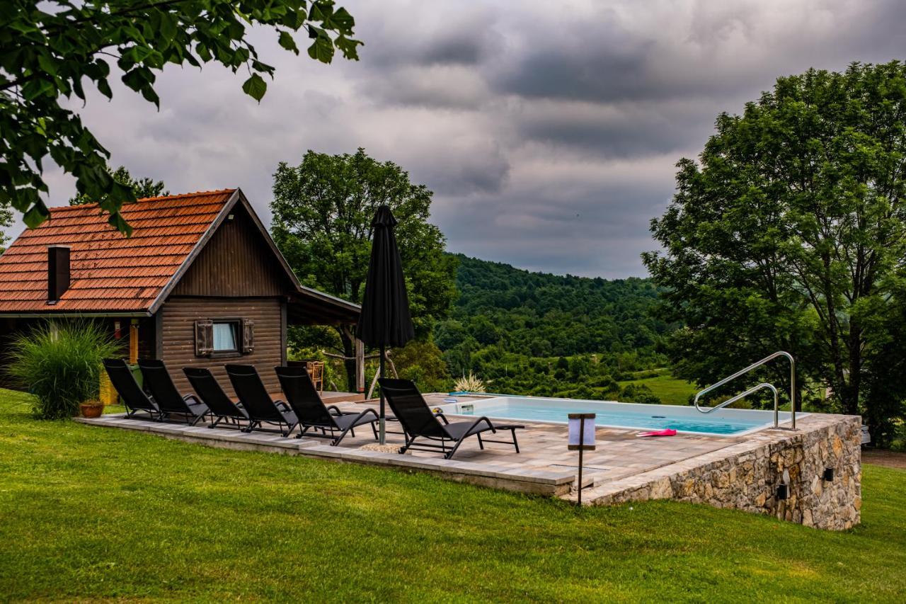 Apartment Iko Rakovica Bagian luar foto